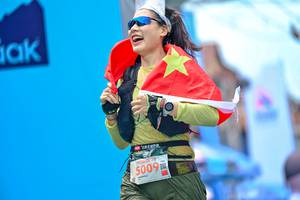 BIB: 5009
                            <button type="button" onclick="openModal(24882867)" class="btn btn-primary btn-sm float-right btn-popup" data-toggle="modal" data-target=".modal-high-quality">
                        <i class="fas fa-shopping-cart"></i> Add to Cart
                    </button>
                                            <button type="button" onclick="isThisMe(24882867, true)" class="btn btn-success btn-sm float-right btn-popup btn-isme hidden" data-toggle="tooltip" data-placement="bottom" title="นี่คือรูปของคุณใช่ไหม คลิกที่นี่เพื่อเอาเข้าอัลบั้ม">
                        <i class="fas fa-plus"></i> Add to album
                    </button>
                    <button type="button" onclick="isThisMe(24882867, false)" class="btn btn-warning btn-sm float-right btn-popup btn-isnotme hidden">
                        <i class="fas fa-ban"></i> Remove from album
                    </button>